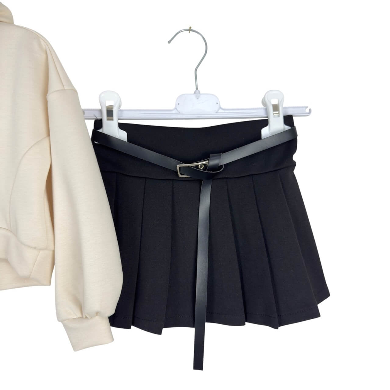 Completo Bambina 2 Pezzi – Felpa con Cappuccio e Gonna a Pieghe