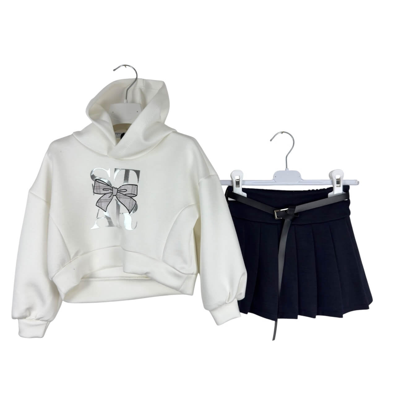 Completo Bambina 2 Pezzi – Felpa con Cappuccio e Gonna a Pieghe