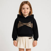 Completo Bambina 2 Pezzi – Felpa con Cappuccio e Gonna a Pieghe