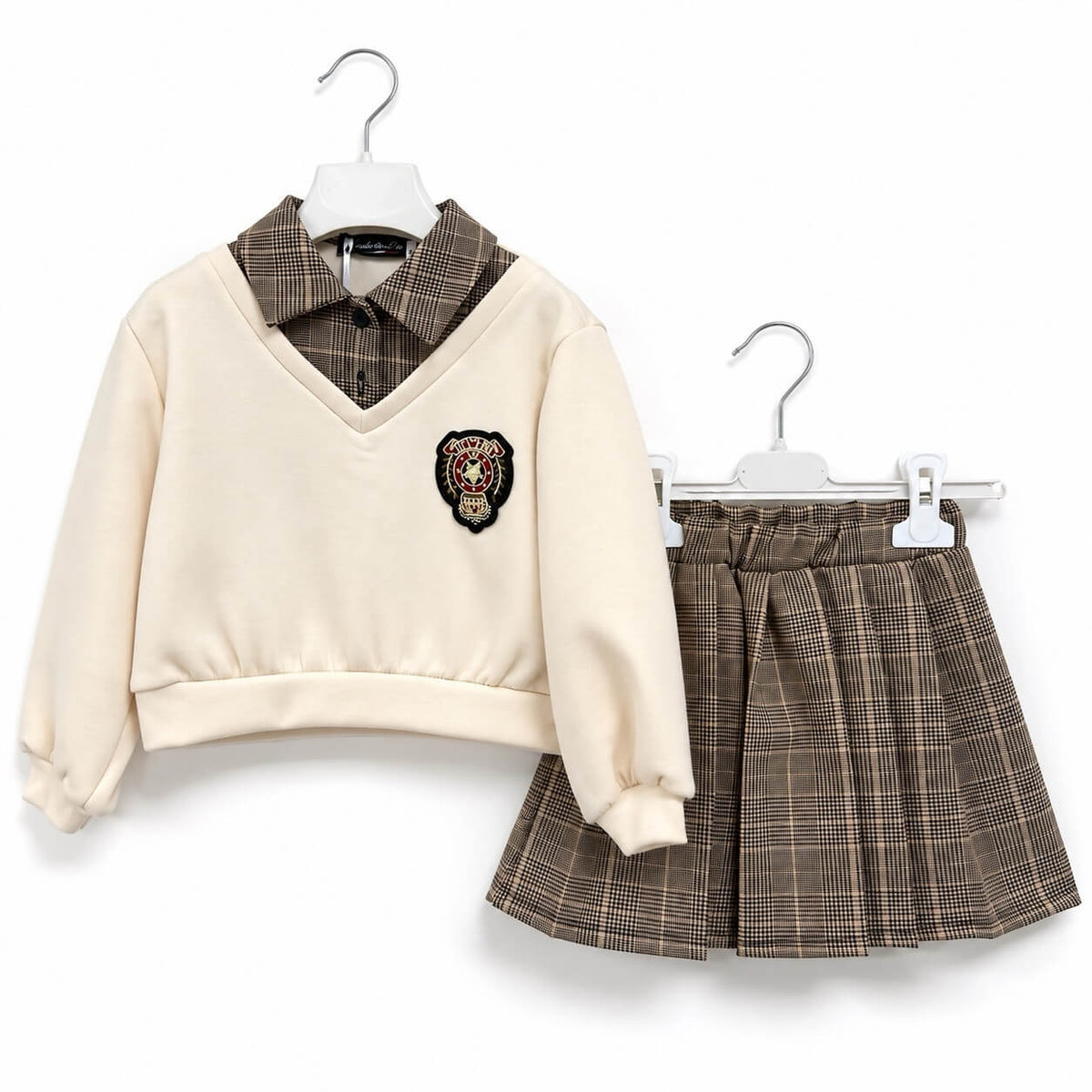 Completo Bambina Stile College con Gonna a Pieghe – Dafny